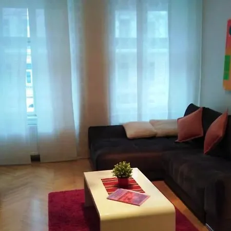 Cool&luxury 2 Bedrooms Prague